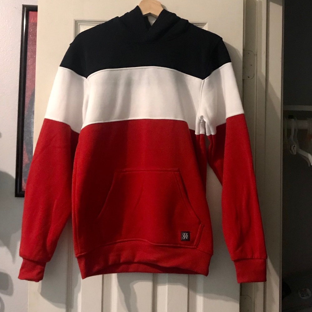 Youth hoodie NWT